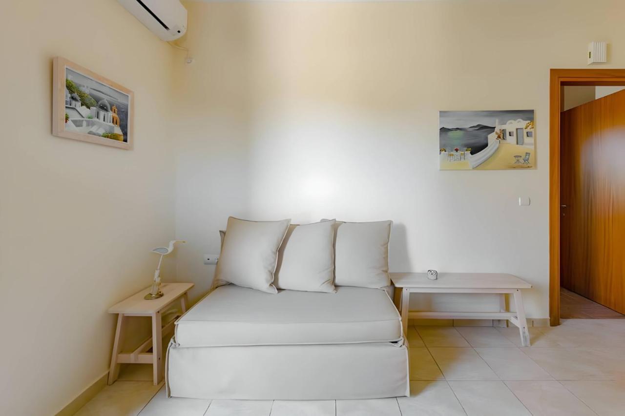 A Casa D'Irene Apartment Mantzavinata Bagian luar foto